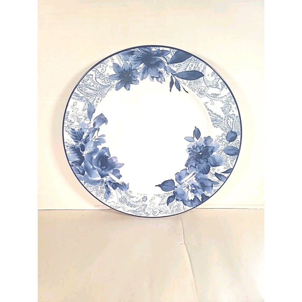 Vintage Cracker Barrel Dinner Plate  Blue and White Flowered   11"